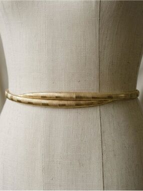 Vintage Gold Tone Metal Crossover Stretch Belt Size Small Length 29.5” 80s 90s